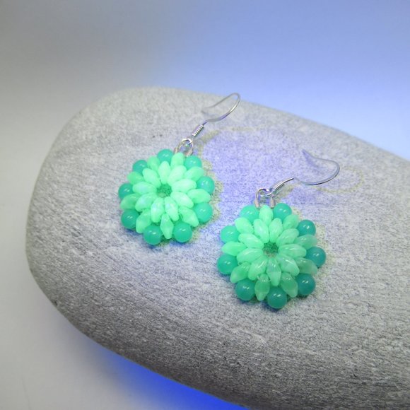 Handstitched Uranium Glass Flower earrings - Picture 9 of 11